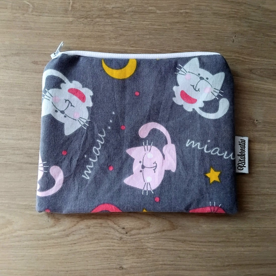 Mosható betét tartó miau - szépségápolás - intim higiénia - egészségügyi tartó - Meska.hu