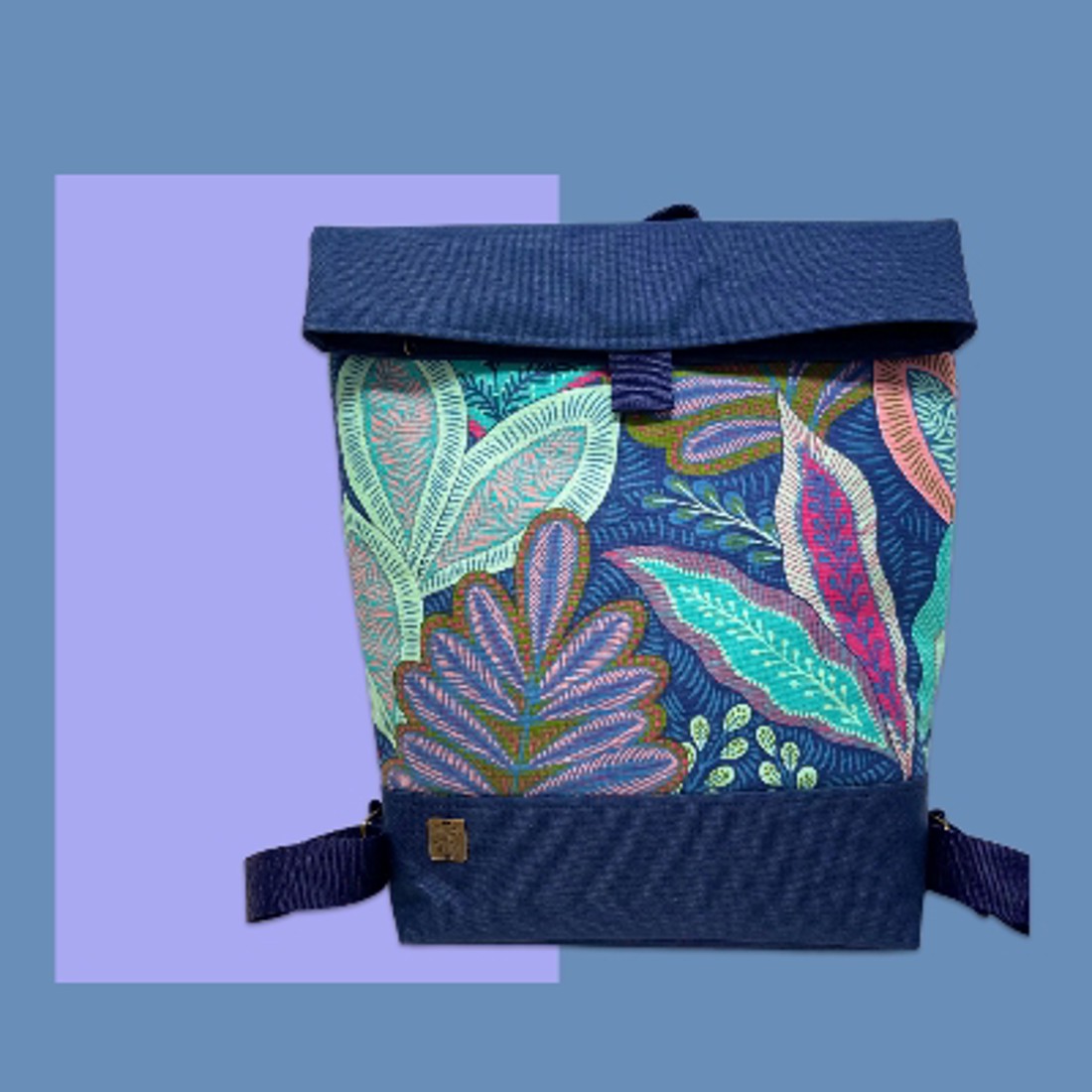 SuziartBag Sötétkék virágos nagyméretű hátizsák - táska & tok - kézitáska & válltáska - válltáska - Meska.hu SuziartBag Sötétkék virágos nagyméretű hátizsák - táska & tok - kézitáska & válltáska - válltáska - Meska.hu