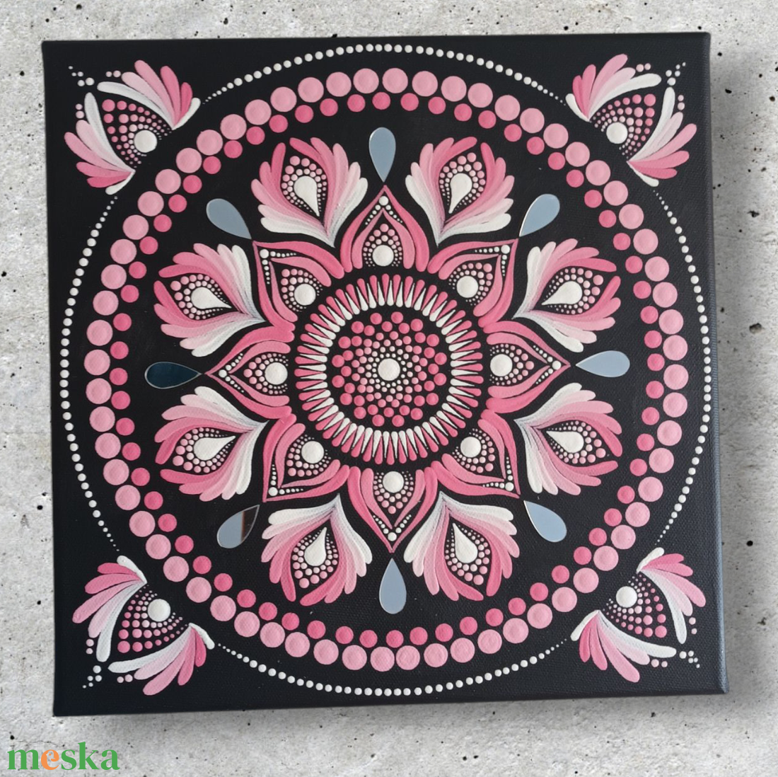 Egyedi mandala, fekete alapon rózsaszín és fehér színnel - otthon & életmód - dekoráció - spiritualitás - mandala - Meska.hu Egyedi mandala, fekete alapon rózsaszín és fehér színnel - otthon & életmód - dekoráció - spiritualitás - mandala - Meska.hu