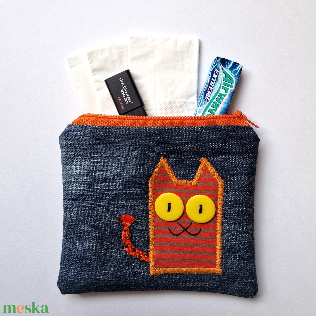 Farmer neszesszer vörös cirmos cicával - táska & tok - neszesszer - Meska.hu