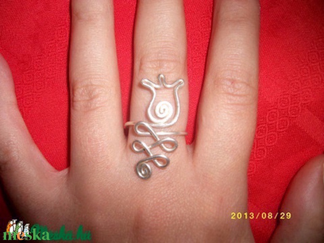 Tulipános gyűrű - ékszer - gyűrű - figurális gyűrű - Meska.hu