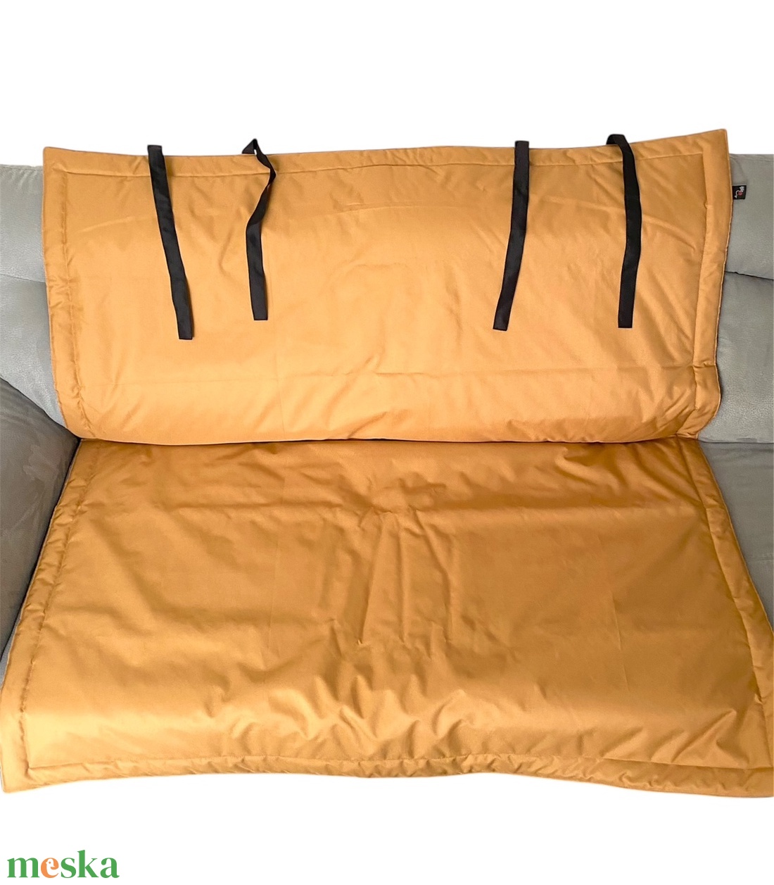 Autós üléstakaró (kutyás) (arany-fekete) - otthon & életmód - kisállatoknak - kutyáknak - kutya fekhelyek, házak - Meska.hu