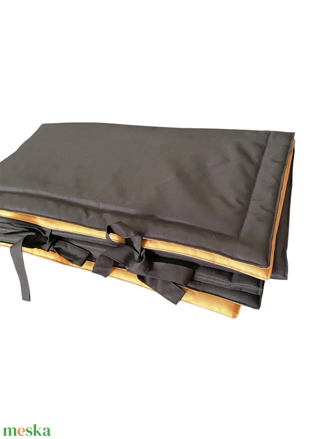 Autós üléstakaró (kutyás) (arany-fekete) - otthon & életmód - kisállatoknak - kutyáknak - kutya fekhelyek, házak - Meska.hu