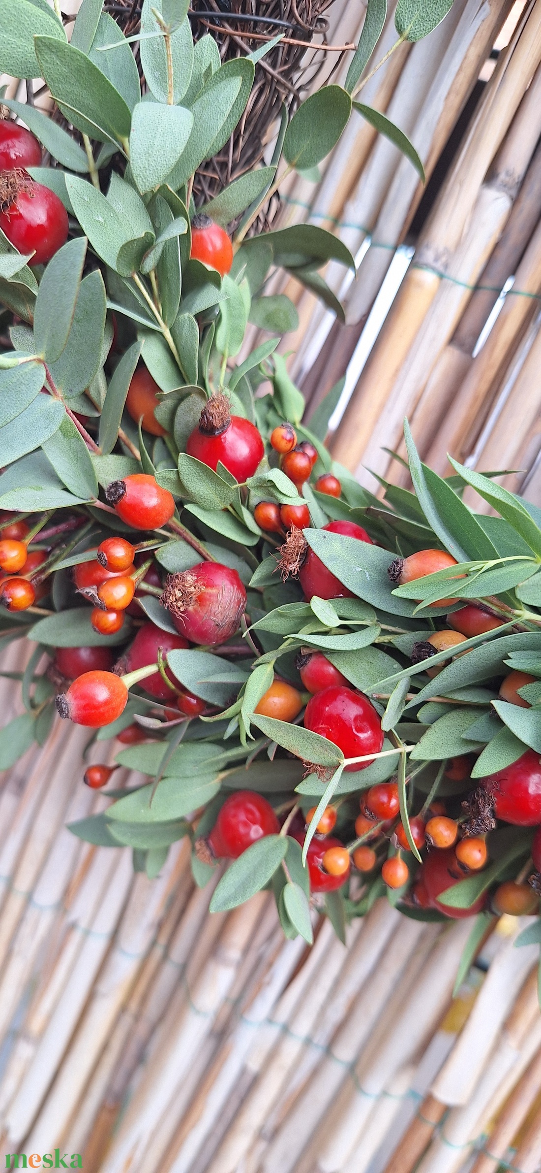 Csipkebogyó kopogtató - otthon & életmód - dekoráció - ajtó- és ablak dekoráció - ajtódísz & kopogtató - Meska.hu