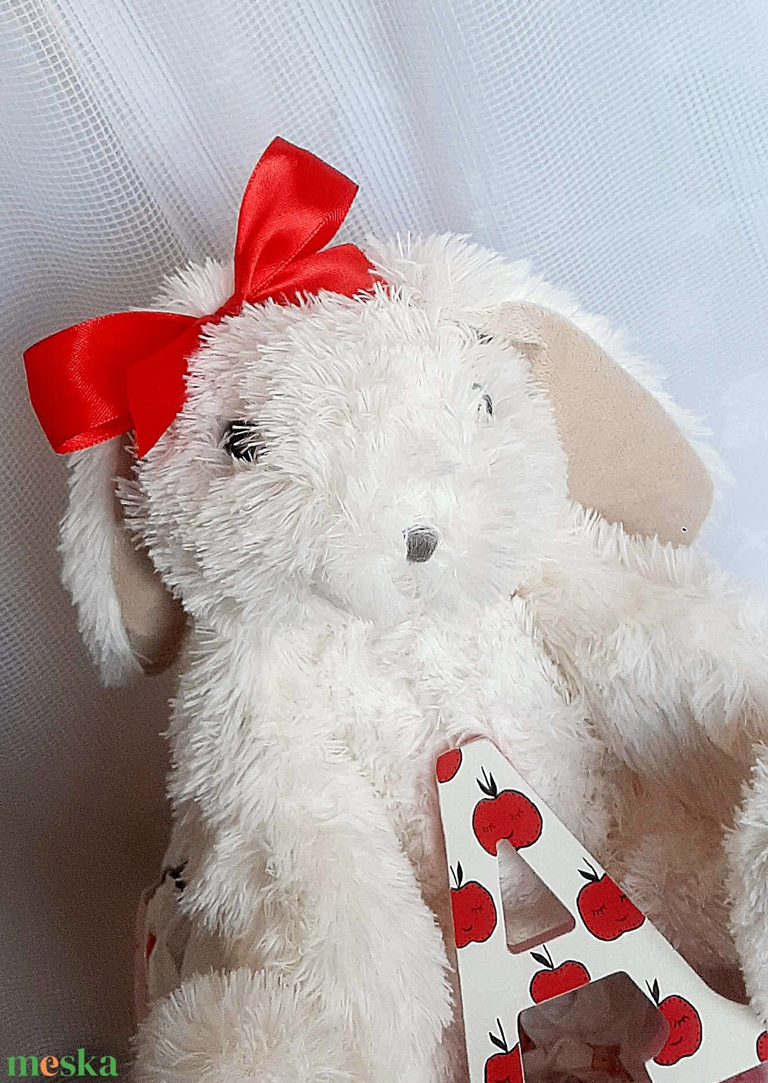 Almás dekorbetű - baba - mama - babaszoba dekoráció - babanév dekoráció - Meska.hu