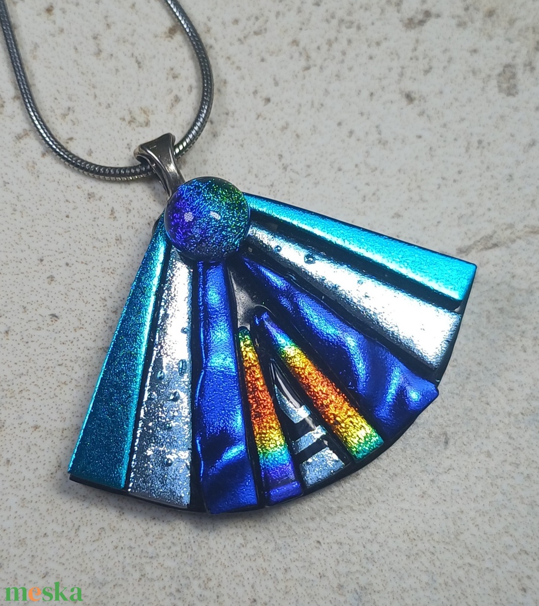 Kleopátra Dichroic üvegnyaklánc - ékszer - nyaklánc - medálos nyaklánc - Meska.hu