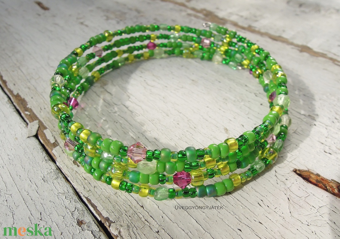 Tavasz keringő  -  memória karkötő, romantikus karkötő, Swarovski karkötő - ékszer - karkötő - memóriadrótos karkötő - Meska.hu
