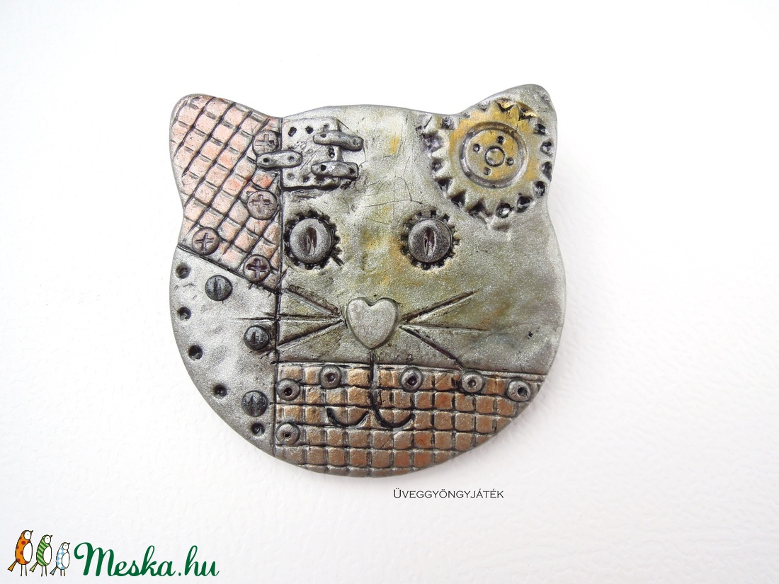 Mechanikus Mirci - kitűző, bross, cica kitűző, macska kitűző, steampunk stílusú kitűző - ékszer - kitűző és bross - kitűző - Meska.hu Mechanikus Mirci - kitűző, bross, cica kitűző, macska kitűző, steampunk stílusú kitűző - ékszer - kitűző és bross - kitűző - Meska.hu