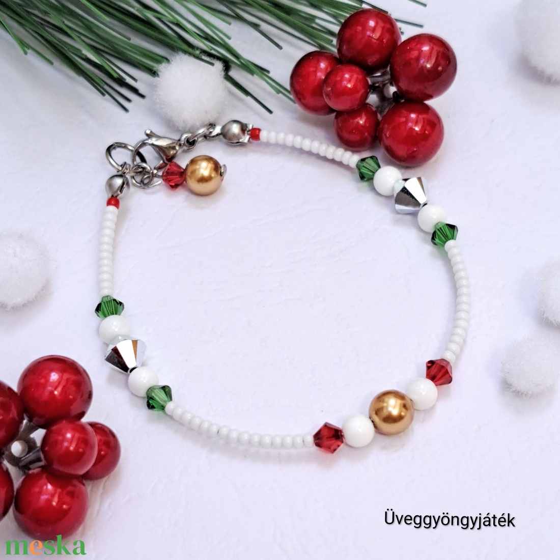 Karkötő Swarovski kristályokkal, karácsonyi színekben  - ékszer - karkötő - gyöngyös karkötő - Meska.hu