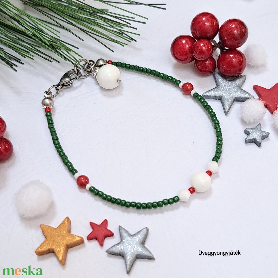 Vékony karkötő, Swarovski kristályokkal, kagylóhéj gyöngyökkel, karácsonyi színekben  - ékszer - karkötő - gyöngyös karkötő - Meska.hu