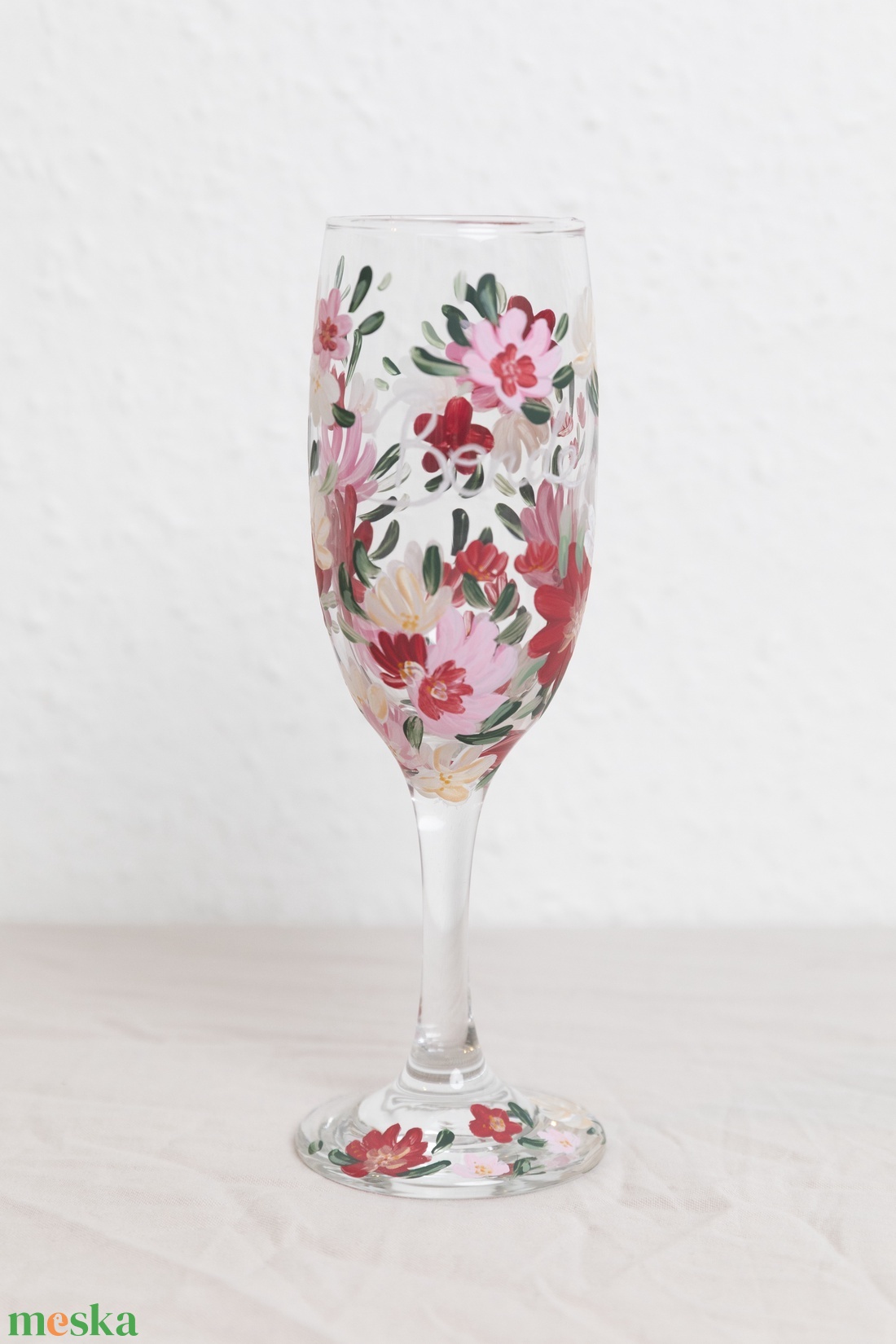 Virágos pezsgőspohár - esküvő - emlék & ajándék - nászajándék - esküvői pohár, pohárszett - Meska.hu