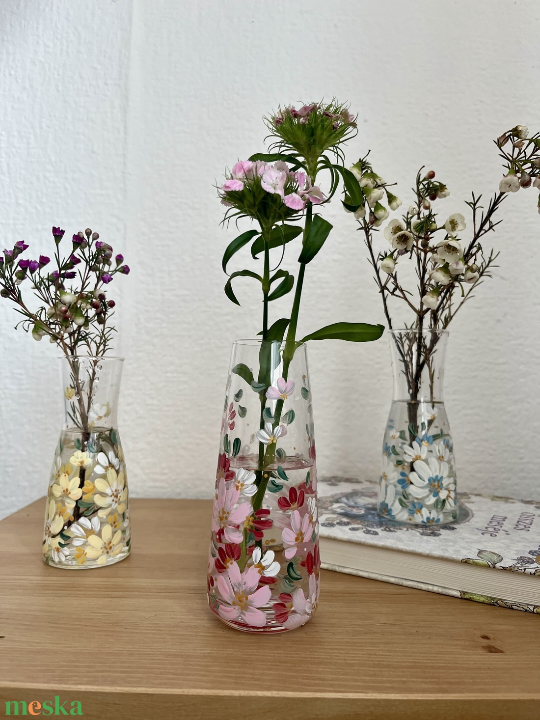 Virágos üvegváza - otthon & életmód - virágdekoráció - virágtartó - váza - Meska.hu