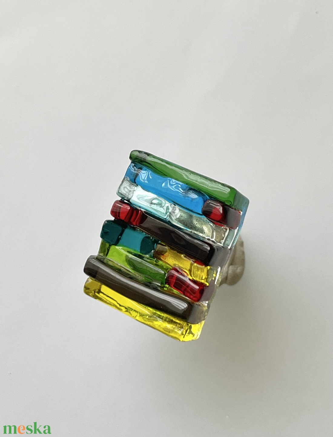 Színes, hullámos gyűrű, üvegékszer - ékszer - gyűrű - üveglencsés gyűrű - Meska.hu