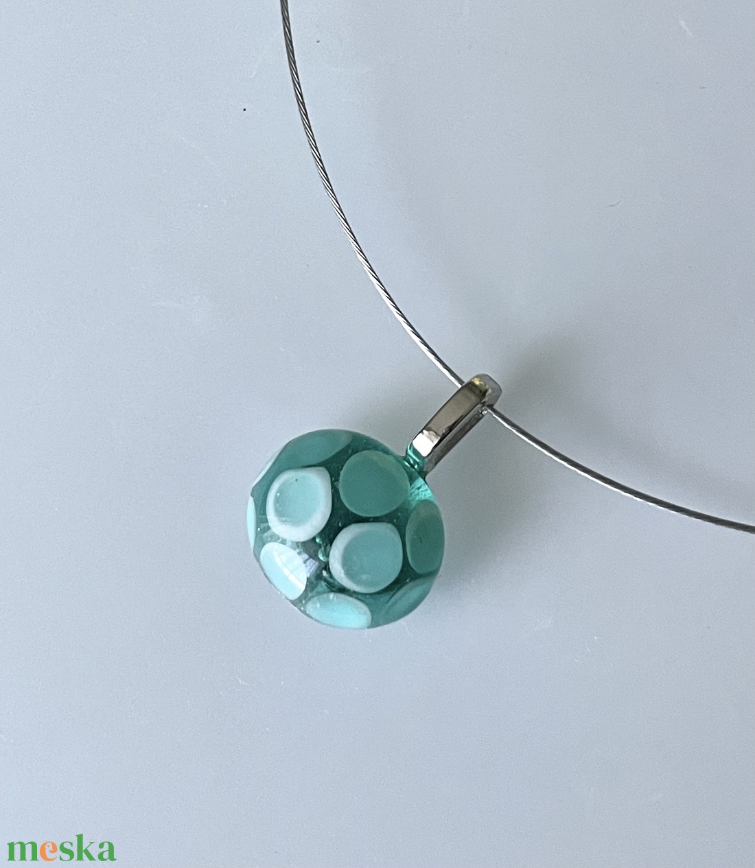 Türkiz apró medál, üvegékszer - ékszer - nyaklánc - medálos nyaklánc - Meska.hu