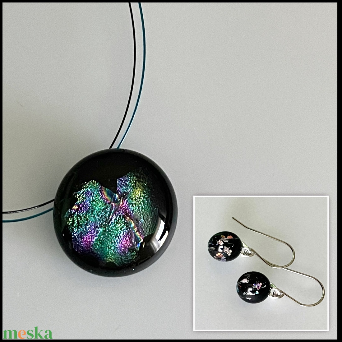 Többszínű irizáló nyaklánc, üvegékszer - ékszer - nyaklánc - medálos nyaklánc - Meska.hu