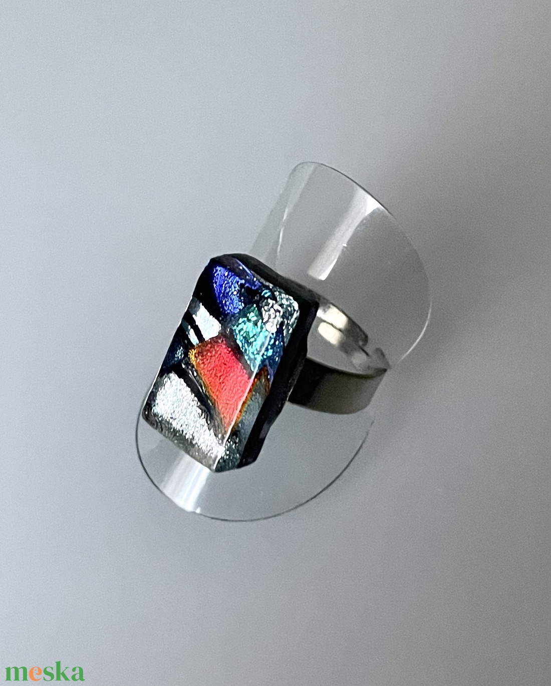 Több színben irizáló gyűrű, üvegékszer - ékszer - gyűrű - figurális gyűrű - Meska.hu