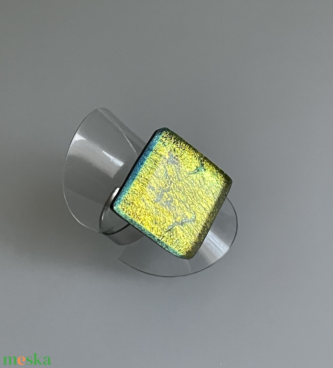 Aranysárga irizáló gyűrű, üvegékszer - ékszer - gyűrű - figurális gyűrű - Meska.hu