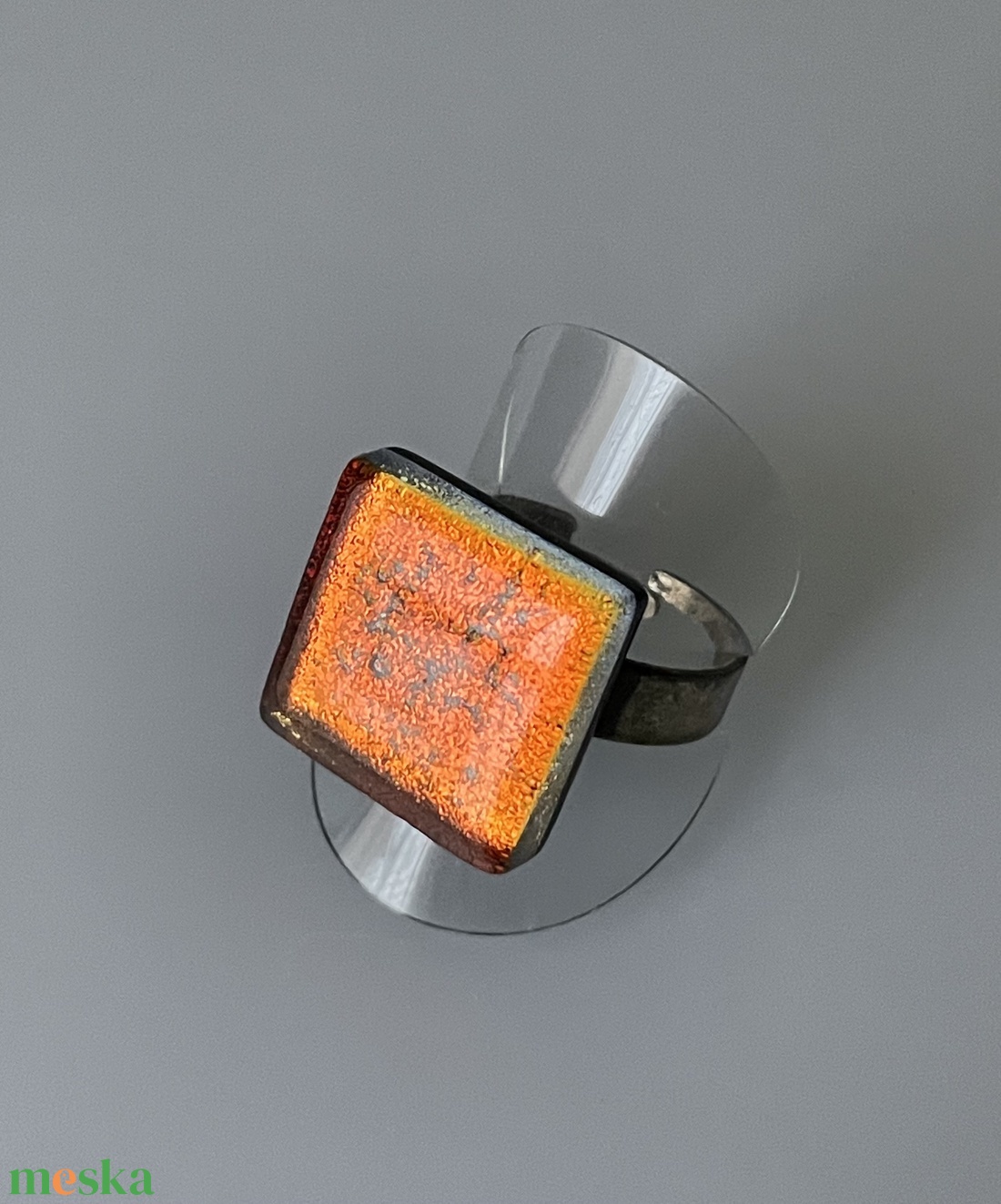 Narancsosan irizáló gyűrű, üvegékszer - ékszer - gyűrű - figurális gyűrű - Meska.hu