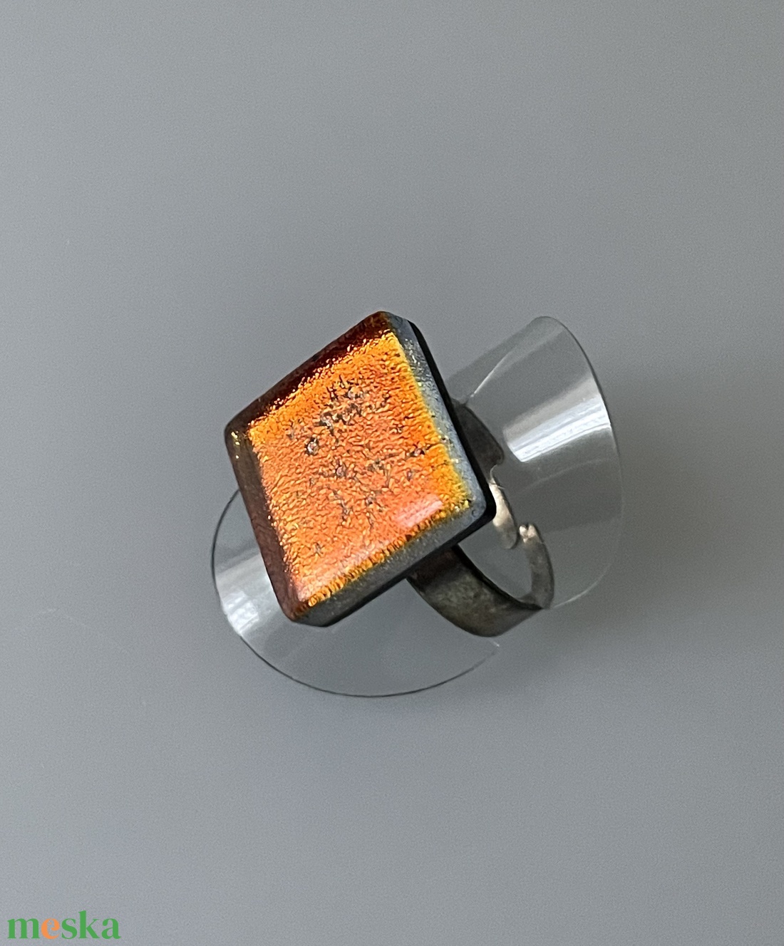 Narancsosan irizáló gyűrű, üvegékszer - ékszer - gyűrű - figurális gyűrű - Meska.hu