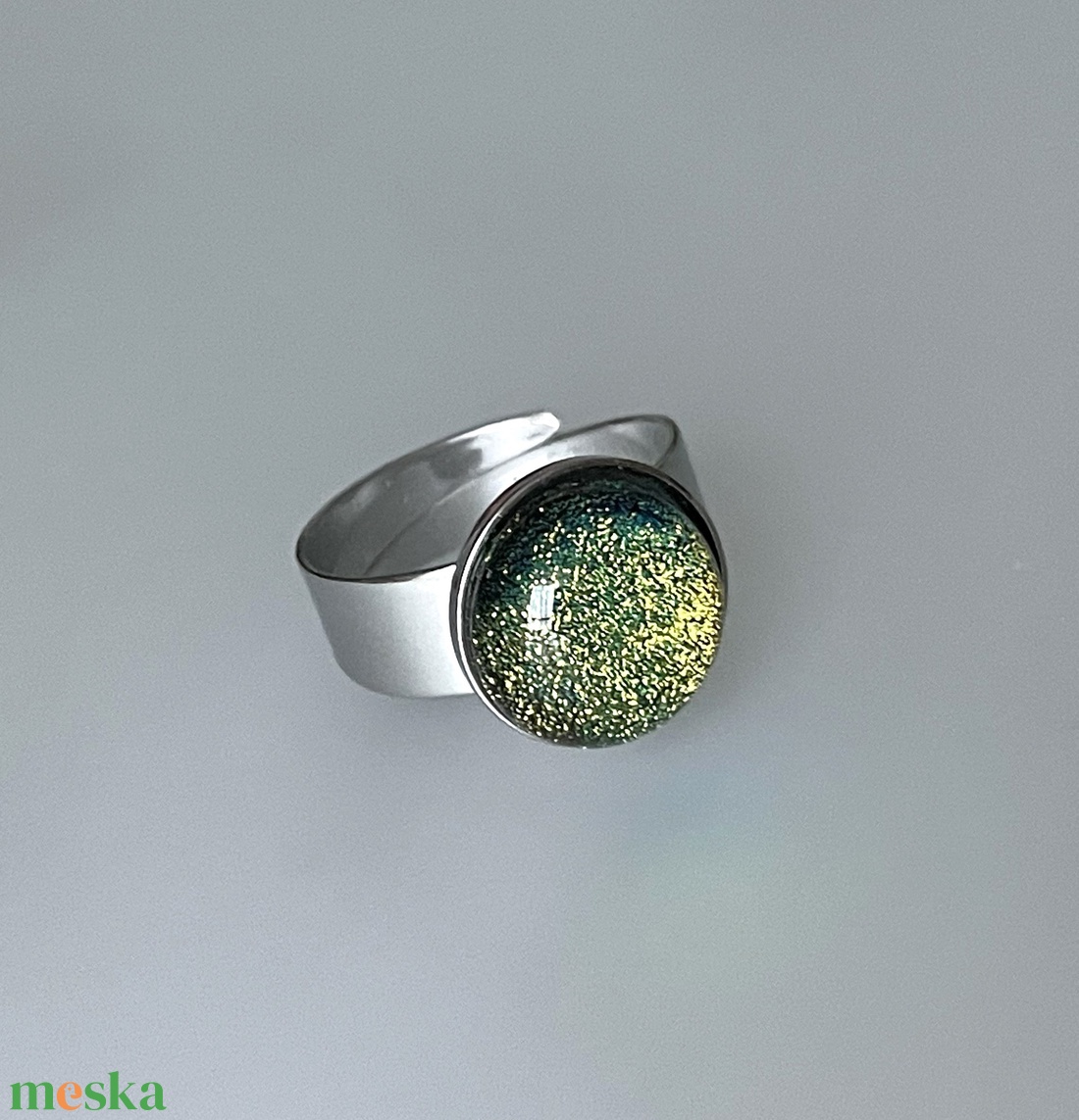 Aranysárgán csillogó gyűrű, üvegékszer - ékszer - gyűrű - kerek gyűrű - Meska.hu