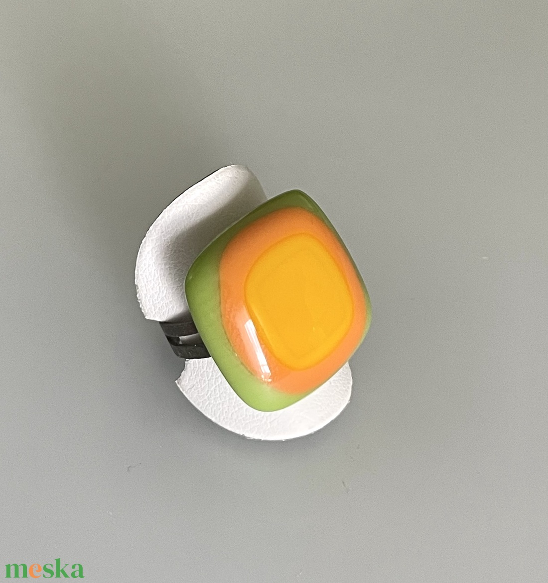 Narancsos, állítható alapú gyűrű, üvegékszer - ékszer - gyűrű - üveglencsés gyűrű - Meska.hu