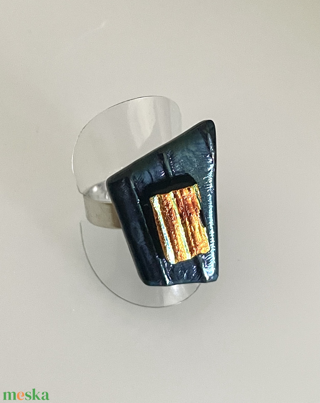 Éjkék-narancs irizáló gyűrű, üvegékszer - ékszer - gyűrű - figurális gyűrű - Meska.hu