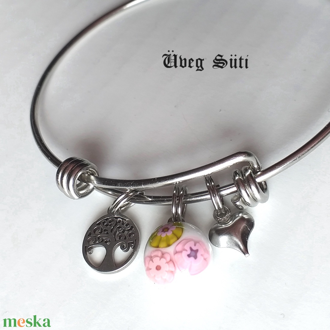 NEMESACÉL Tavasz   rózsaszin zöld  virágos karkötő szvecskés életfa medálokkal  üvegékszer  ajándékba, personalised,  - ékszer - karkötő - charm karkötő - Meska.hu
