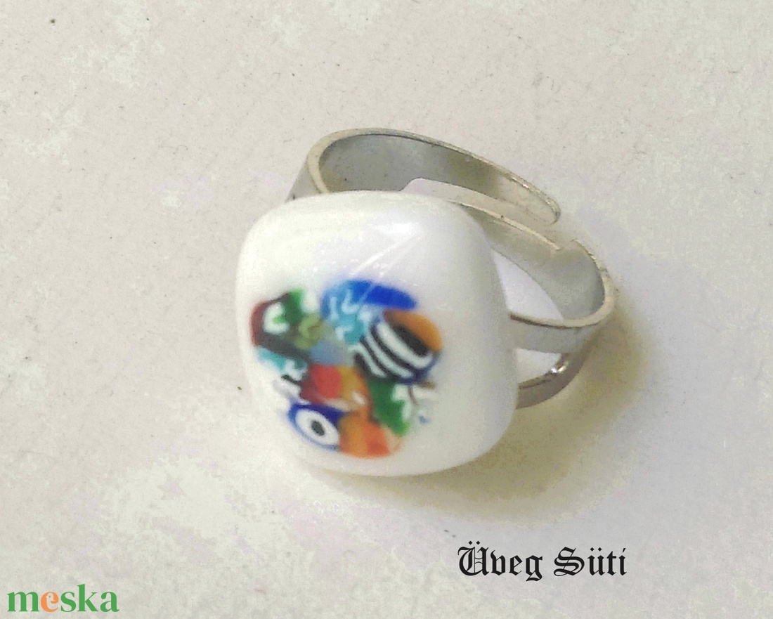 Fehér festmény gyűrű üvegékszer, muránói üveg, ajándék szülinapra - ékszer - gyűrű - figurális gyűrű - Meska.hu