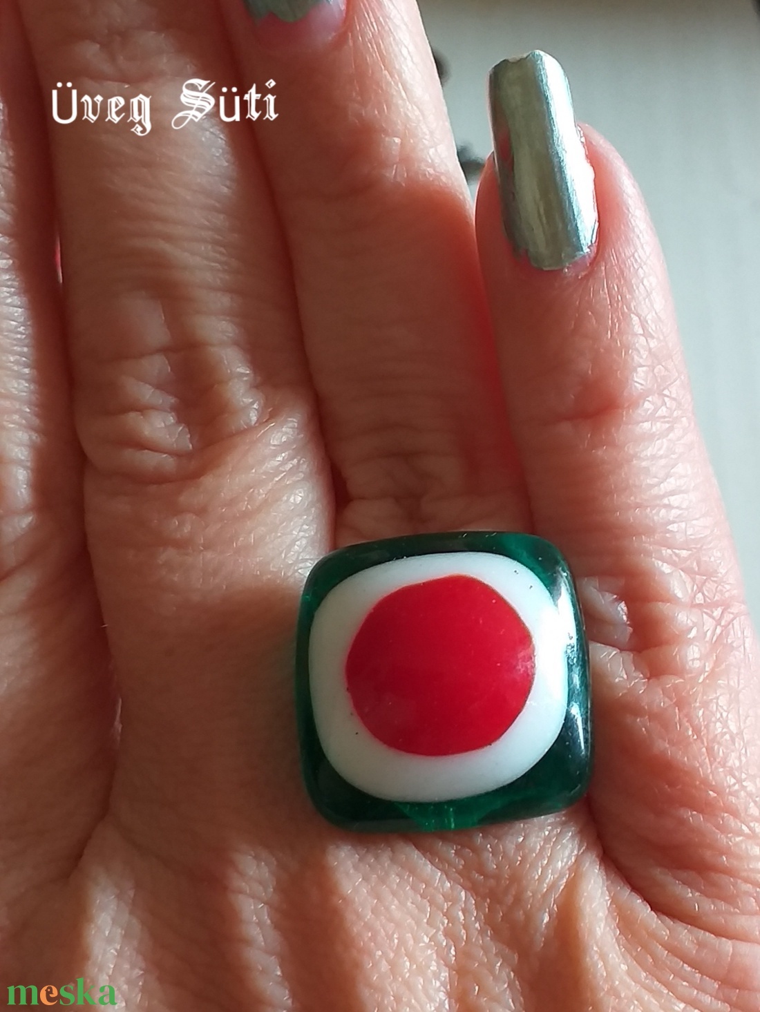 NEMESACÉL Tricolor gyűrű mandzsetta szett piros fehér zöld kokárda üvegékszer - ékszer - gyűrű - statement gyűrű - Meska.hu NEMESACÉL Tricolor gyűrű mandzsetta szett piros fehér zöld kokárda üvegékszer - ékszer - gyűrű - statement gyűrű - Meska.hu