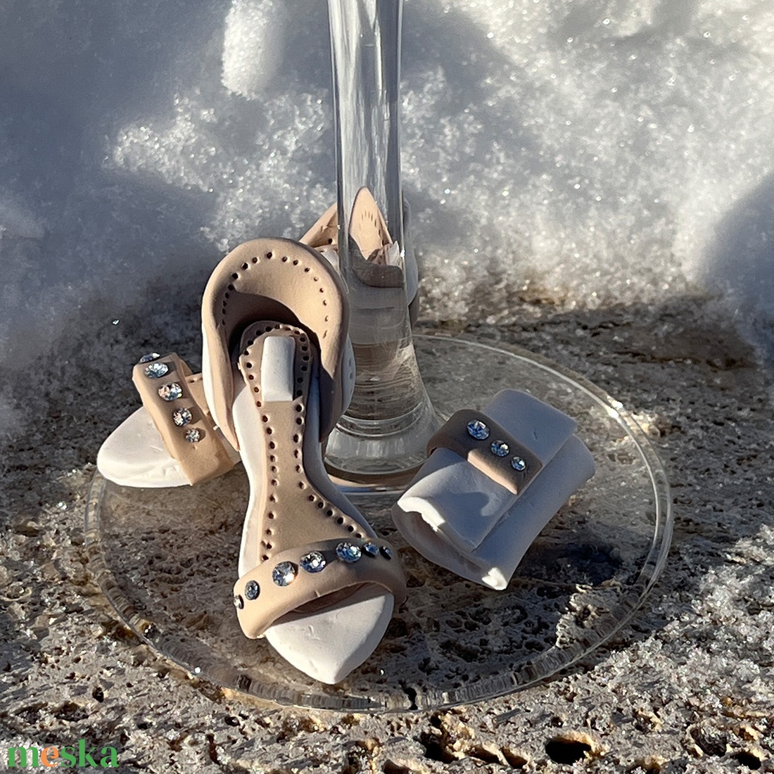 Divatos koktélos pohár � magassarkú cipő és táska díszítéssel - otthon & életmód - konyhafelszerelés, tálalás - tálalás - pohár - Meska.hu