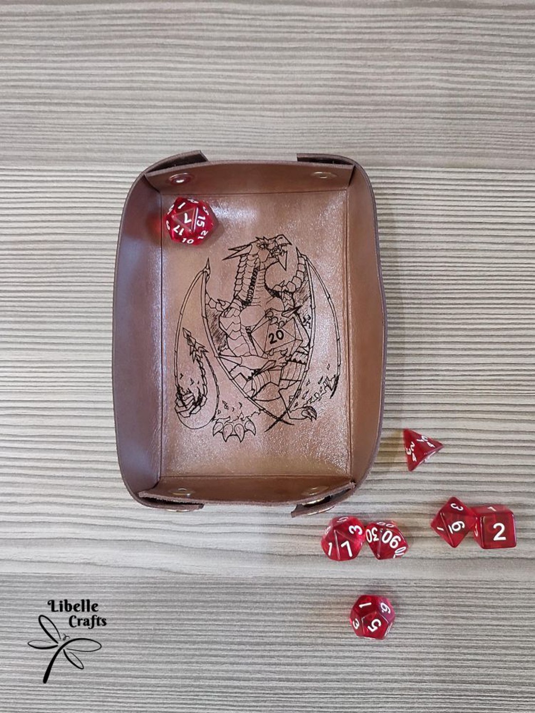 Sárkány mintás kockadobó tálca - 2 - játék & sport - szerepjáték - Meska.hu