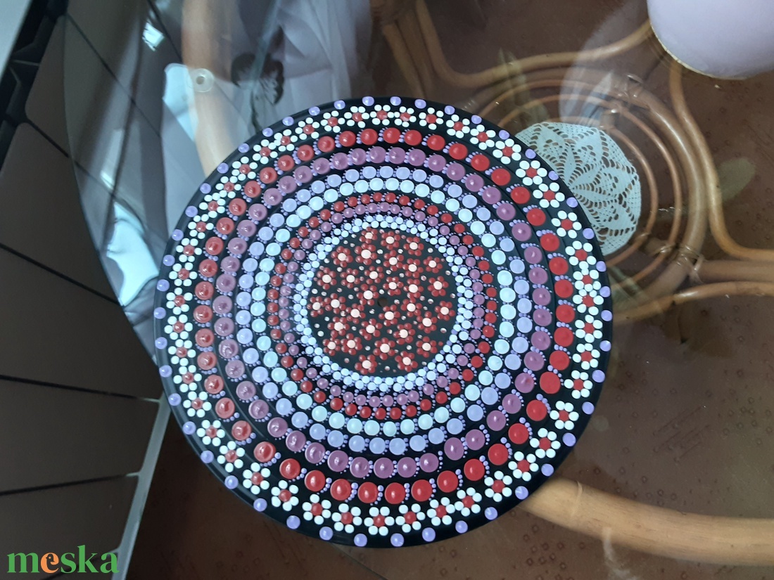 Mandala festés akrillal bakelit lemezre - otthon & életmód - dekoráció - dísztárgy - Meska.hu Mandala festés akrillal bakelit lemezre - otthon & életmód - dekoráció - dísztárgy - Meska.hu