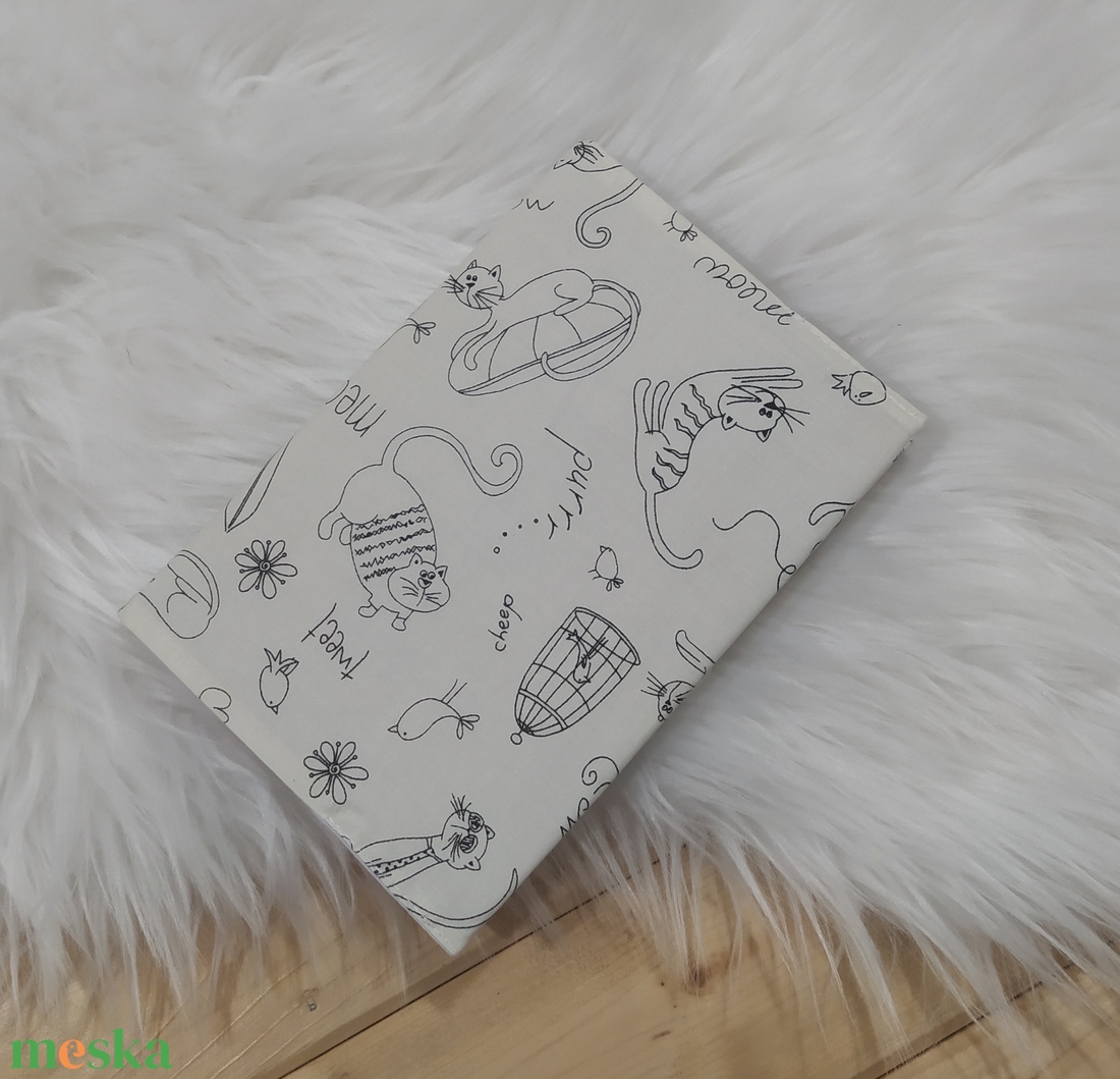 Textil könyvborító - könyv & zene - könyvtok - Meska.hu Textil könyvborító - könyv & zene - könyvtok - Meska.hu