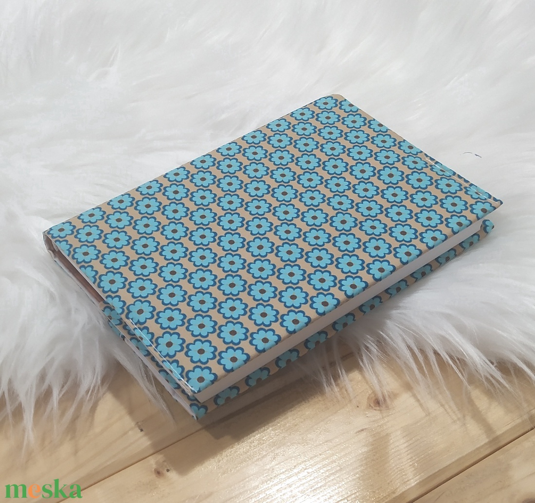 Textil könyvborító - otthon & életmód - papír, írószer - könyv- és füzetborító - Meska.hu Textil könyvborító - otthon & életmód - papír, írószer - könyv- és füzetborító - Meska.hu