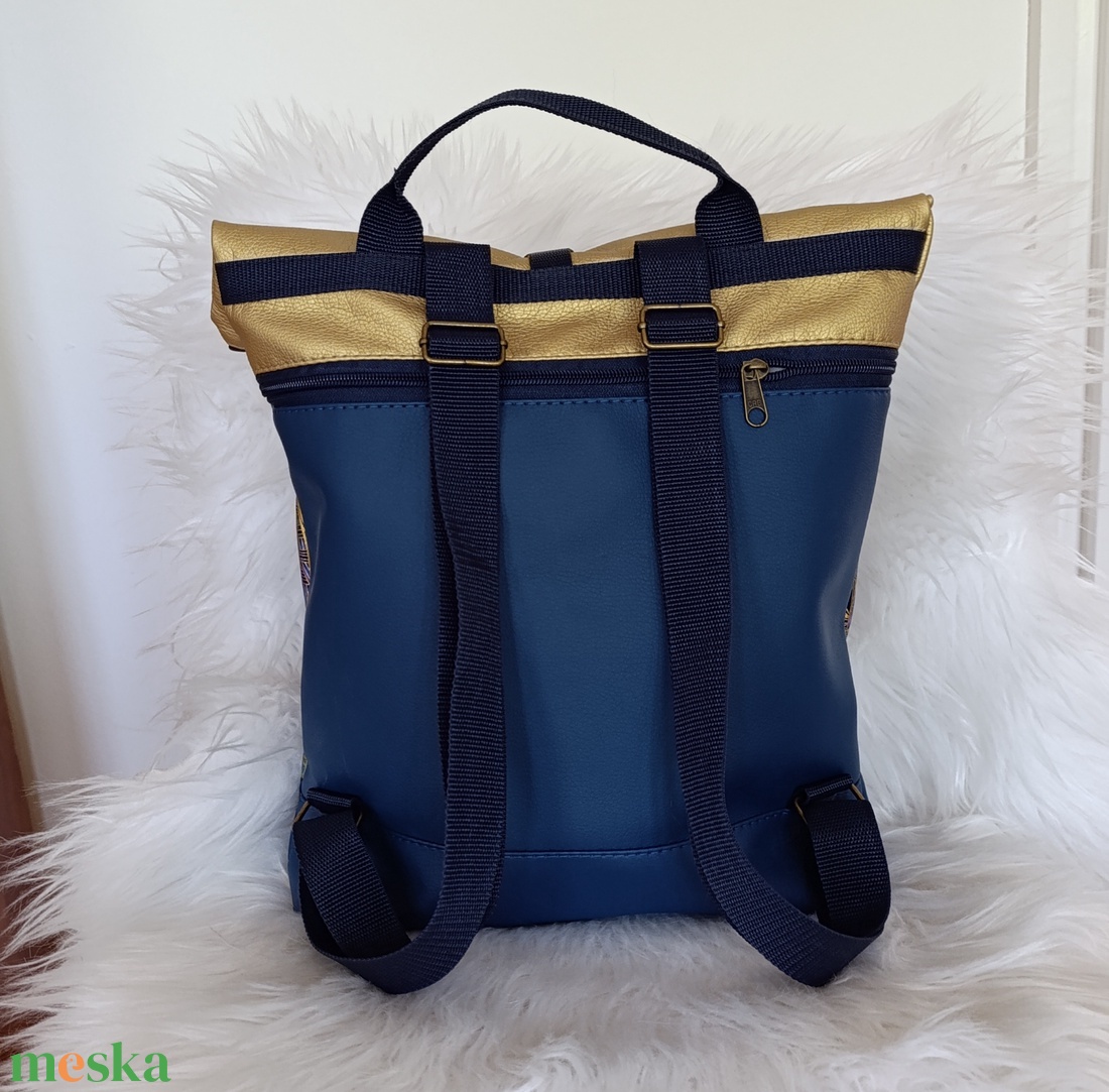 Rolltop hátizsák elején mintás anyaggal - táska & tok - hátizsák - roll top hátizsák - Meska.hu Rolltop hátizsák elején mintás anyaggal - táska & tok - hátizsák - roll top hátizsák - Meska.hu