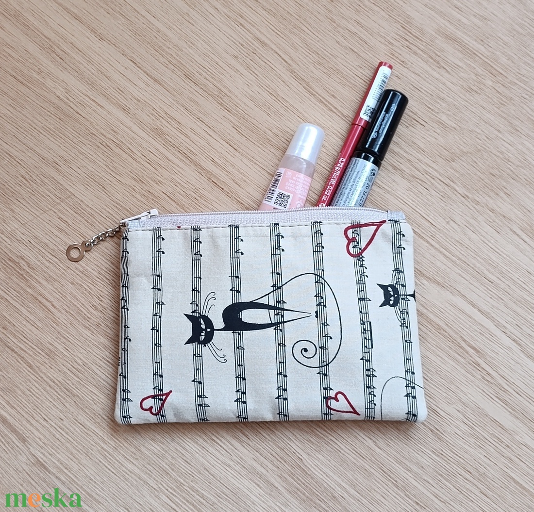 Cicás neszesszer  - táska & tok - pénztárca & más tok - fülhallgató tok  - Meska.hu