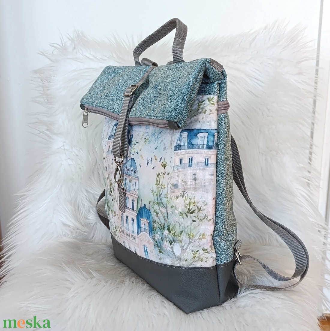 Rolltop hátizsák elején város mintával  - táska & tok - hátizsák - roll top hátizsák - Meska.hu