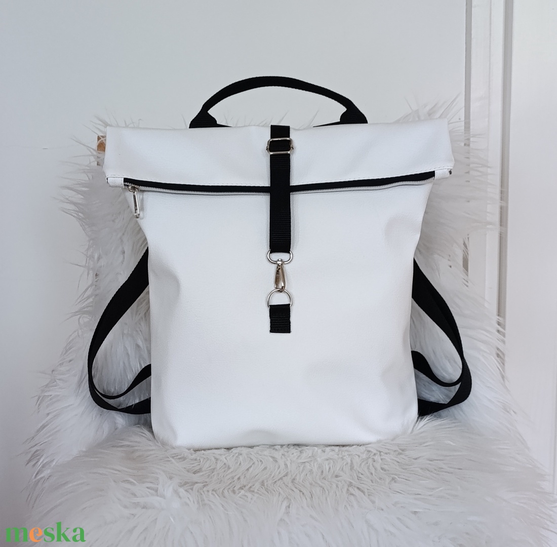 Fehér rolltop hátizsák  - táska & tok - hátizsák - roll top hátizsák - Meska.hu