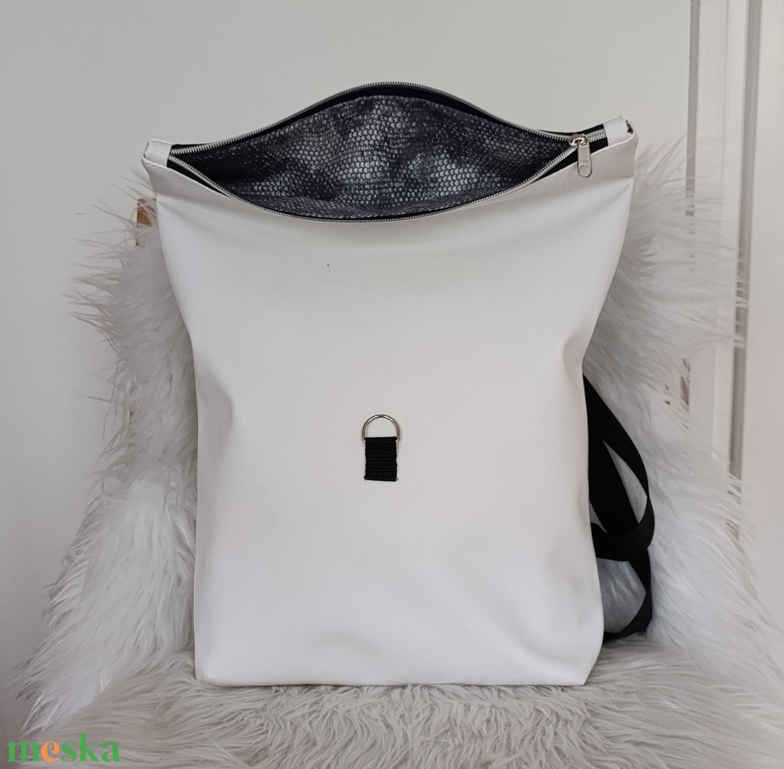 Fehér rolltop hátizsák  - táska & tok - hátizsák - roll top hátizsák - Meska.hu