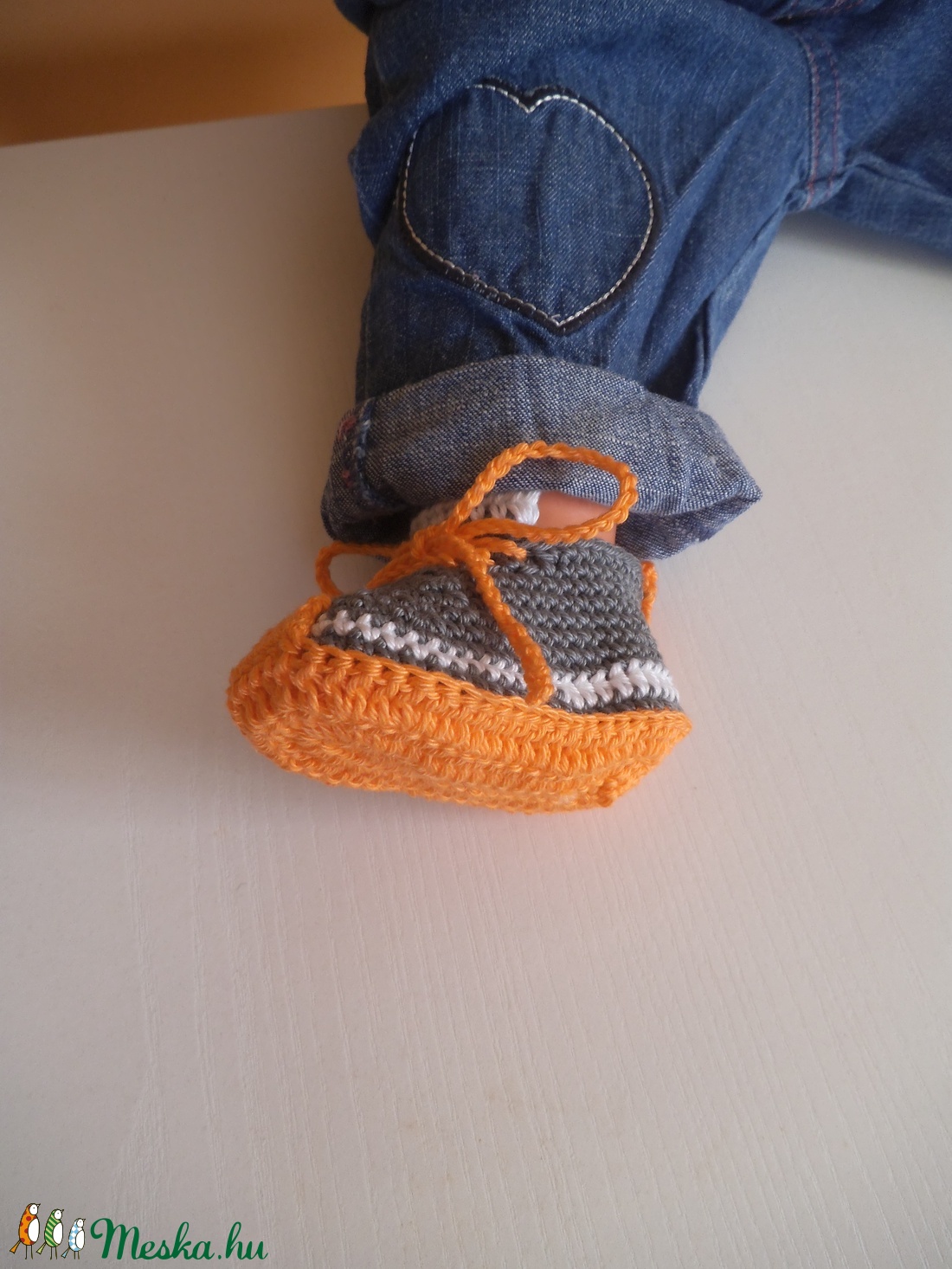 Nike stílusú horgolt baba cipő talphossz: 9 cm 0-3 hóig - ruha & divat - babaruha & gyerekruha - babacipő - Meska.hu Nike stílusú horgolt baba cipő talphossz: 9 cm 0-3 hóig - ruha & divat - babaruha & gyerekruha - babacipő - Meska.hu