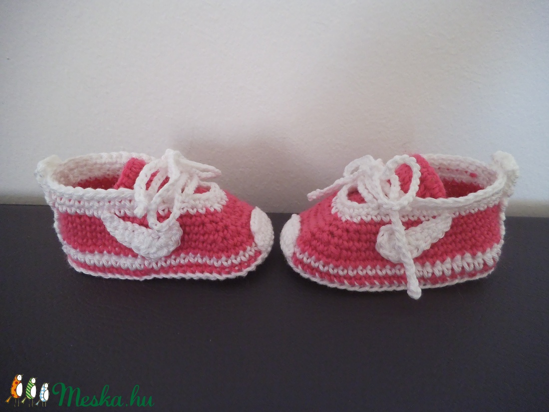 Horgolt kislány babacipő talphossz: 9 cm 0-3 hóig - - Meska.hu Horgolt kislány babacipő talphossz: 9 cm 0-3 hóig - - Meska.hu