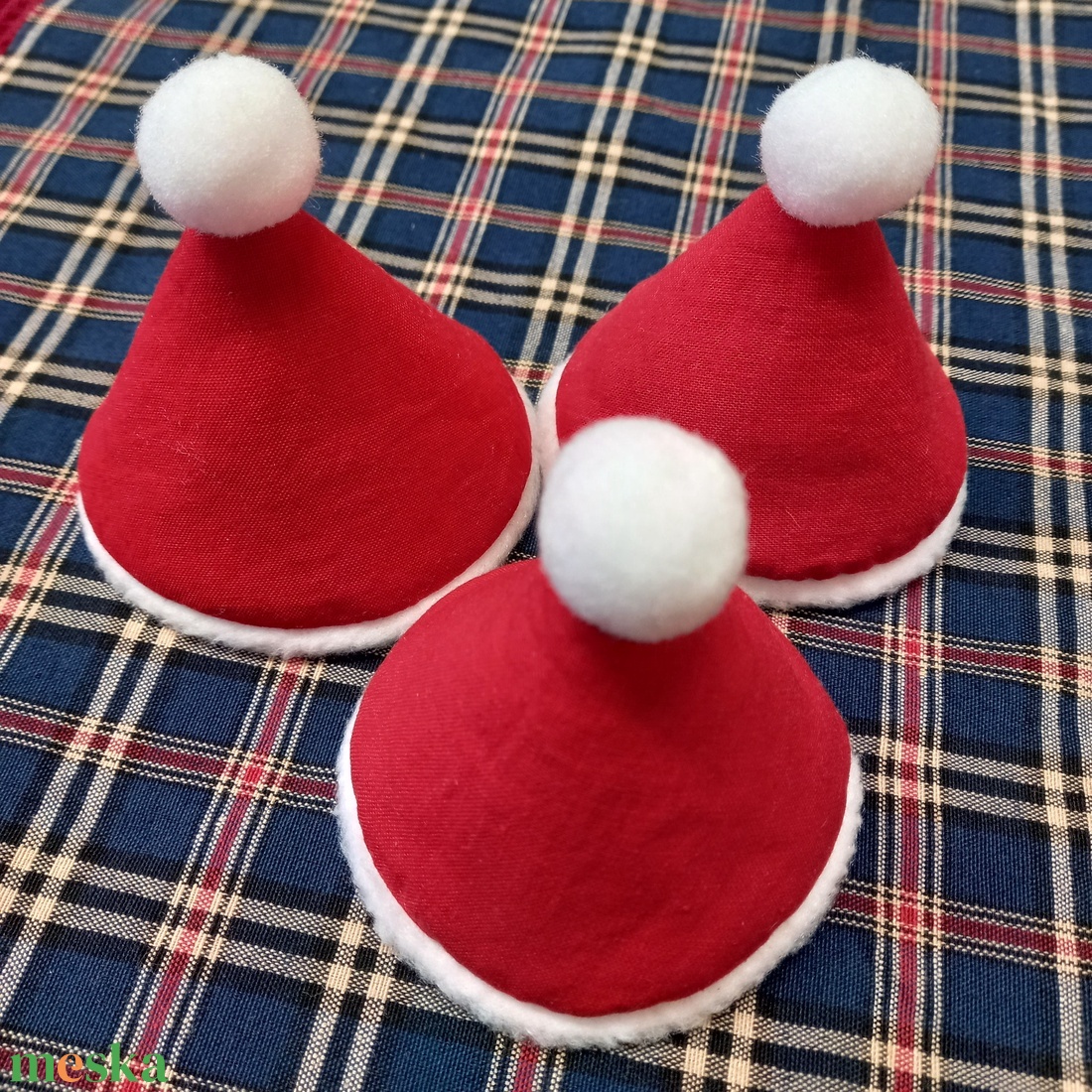 Edényfül fogó - Mikulás sapka, 8cm - otthon & életmód - konyhafelszerelés, tálalás - konyhai textil - edényfogó & edényfedő - Meska.hu