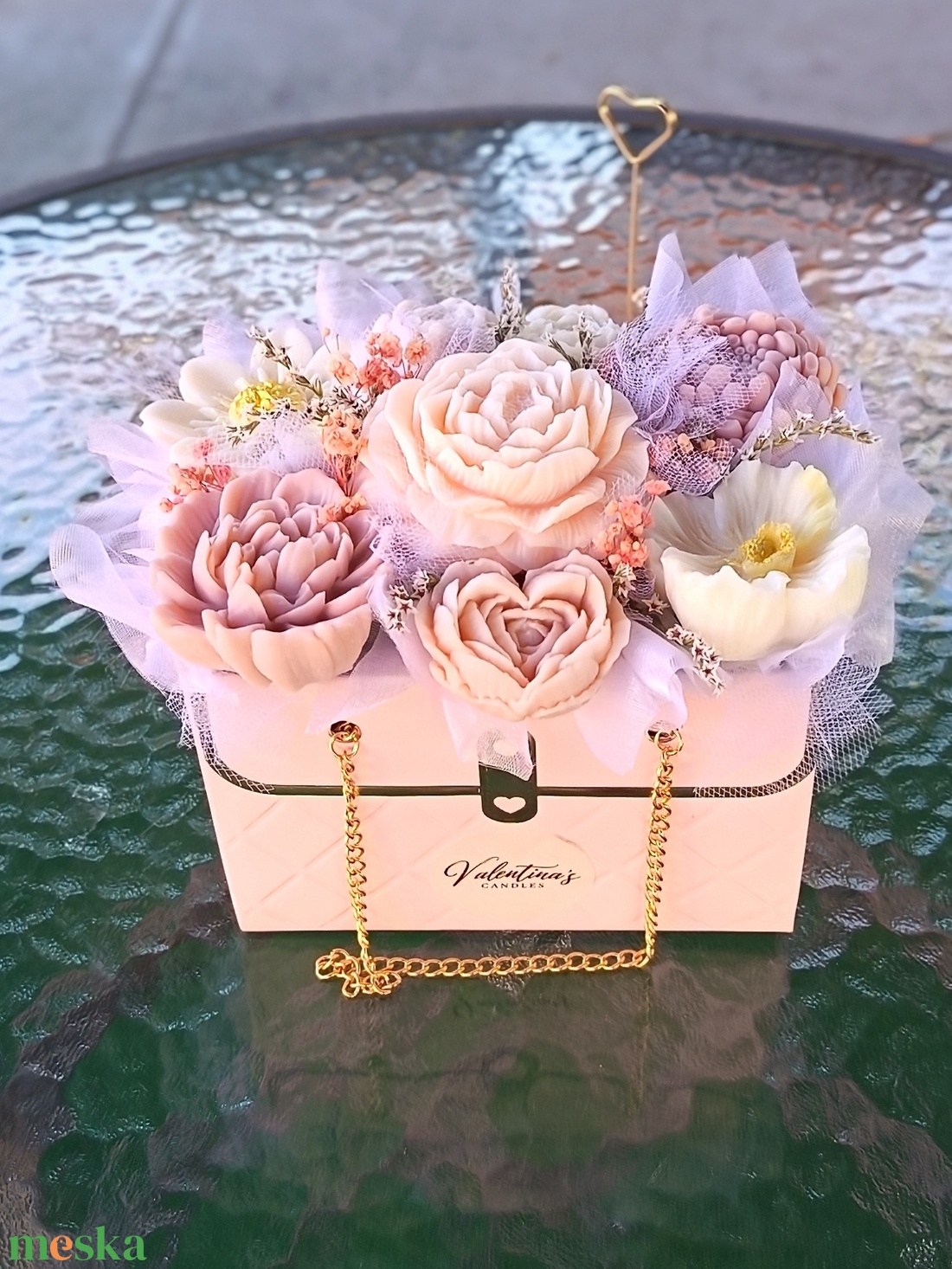 Anyák napi virágbox - otthon & életmód - virágdekoráció - virágok - virágbox - Meska.hu