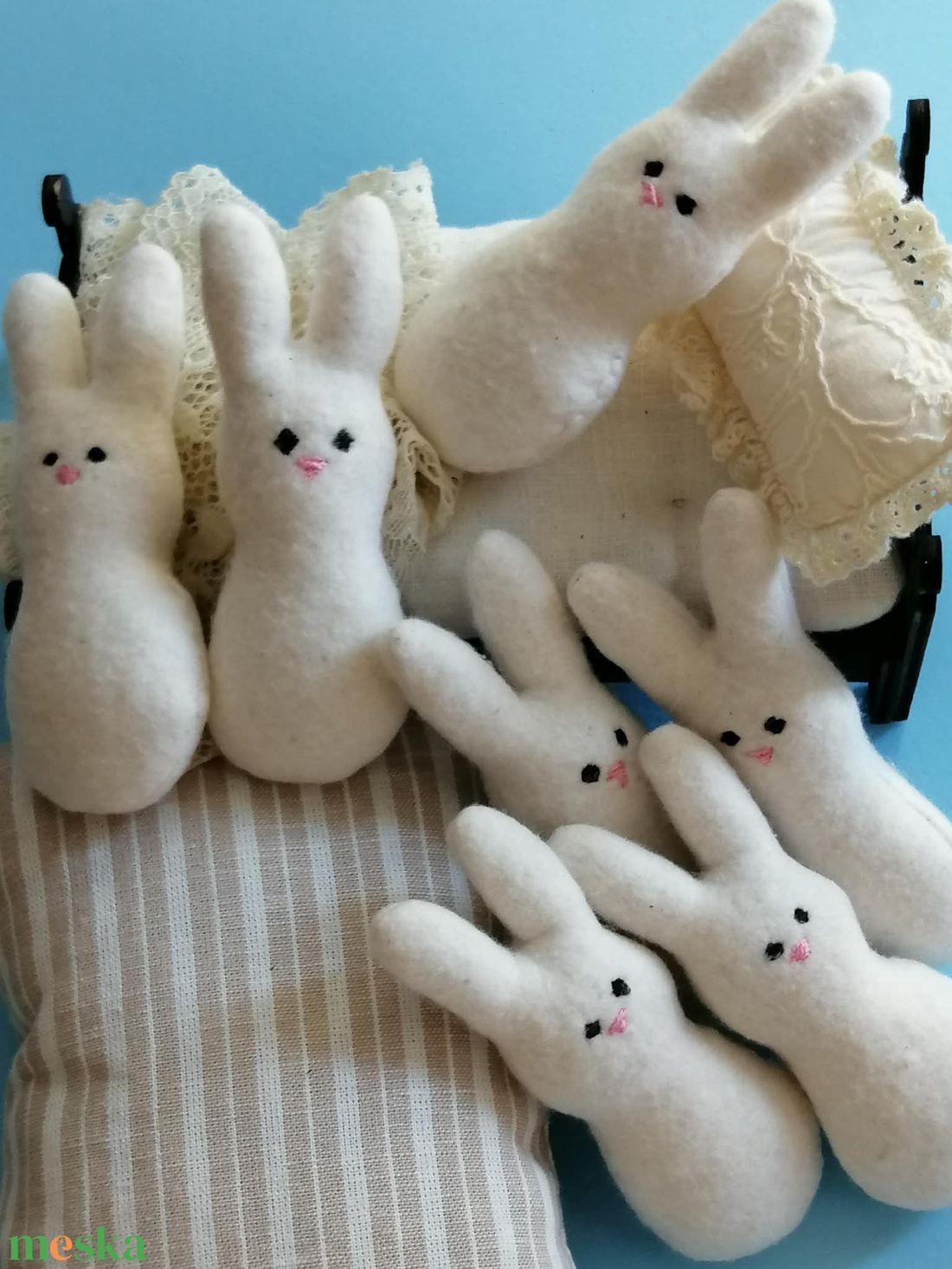 Baba nyuszi, meleg, pihe-puha Zsebnyuszi, 10 cm - játék & sport - plüssállat & játékfigura - nyuszi - Meska.hu