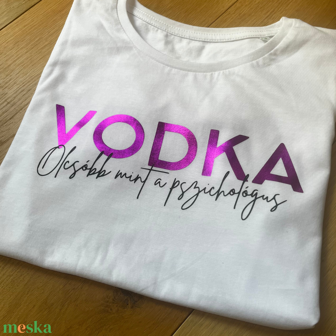 Vodka, olcsóbb mint a pszichológus póló - ruha & divat - női ruha - póló, felső - Meska.hu Vodka, olcsóbb mint a pszichológus póló - ruha & divat - női ruha - póló, felső - Meska.hu