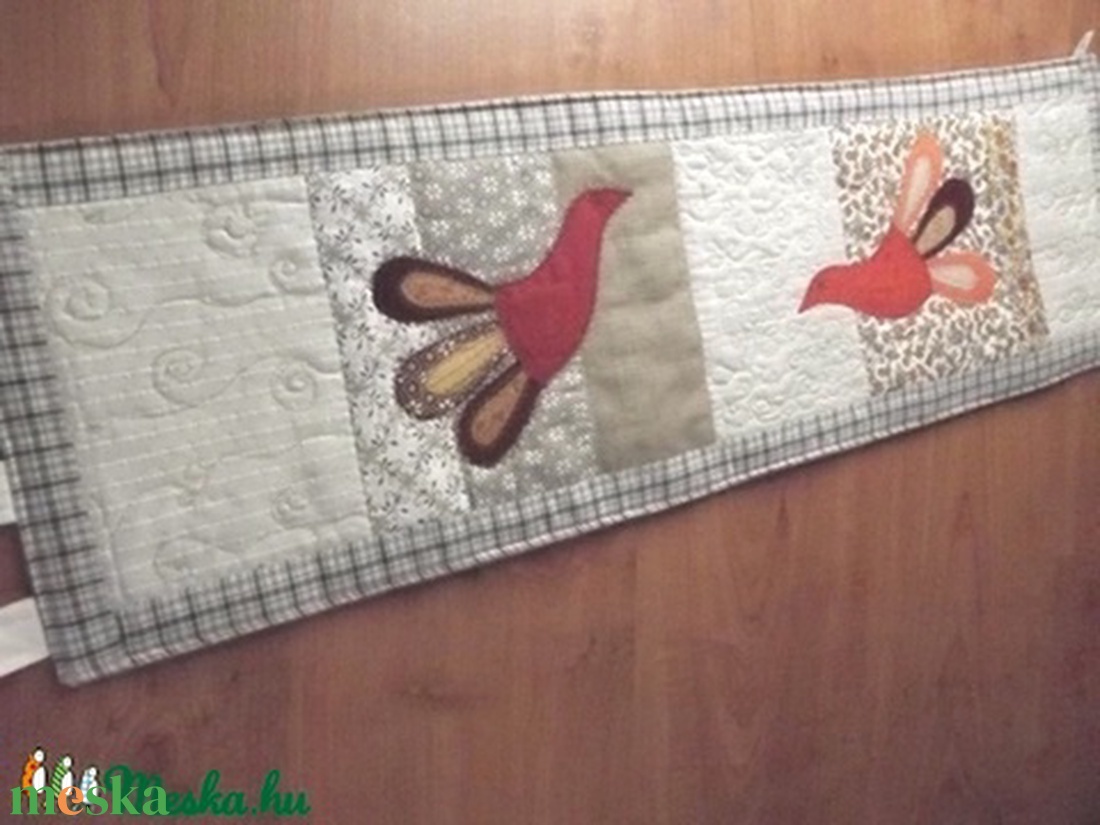 Madaras falikép vagy asztali futó 85 x 25 cm - otthon & életmód - lakástextil - falvédő - Meska.hu Madaras falikép vagy asztali futó 85 x 25 cm - otthon & életmód - lakástextil - falvédő - Meska.hu