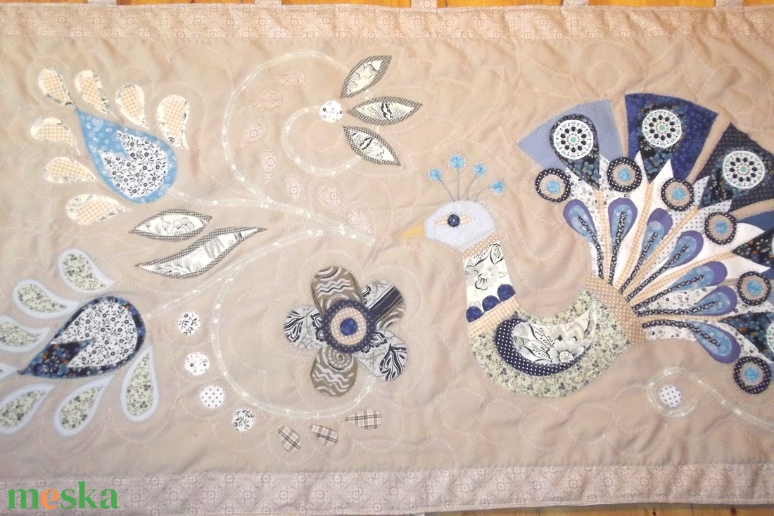Pávás falvédő 200 x 70 cm - otthon & életmód - lakástextil - falvédő - Meska.hu Pávás falvédő 200 x 70 cm - otthon & életmód - lakástextil - falvédő - Meska.hu