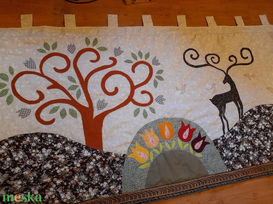 Falikép szarvassal, tulipánokkal 200 x 80 cm, aszimmetrikus - otthon & életmód - lakástextil - falvédő - Meska.hu Falikép szarvassal, tulipánokkal 200 x 80 cm, aszimmetrikus - otthon & életmód - lakástextil - falvédő - Meska.hu