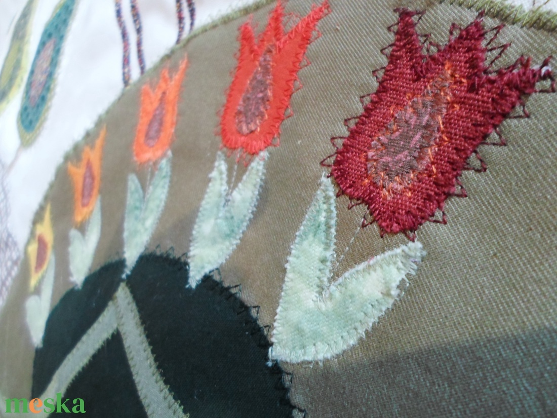 Falikép szarvassal, tulipánokkal 200 x 80 cm, szimmetrikus, részletesen kidolgozott - otthon & életmód - lakástextil - falvédő - Meska.hu Falikép szarvassal, tulipánokkal 200 x 80 cm, szimmetrikus, részletesen kidolgozott - otthon & életmód - lakástextil - falvédő - Meska.hu