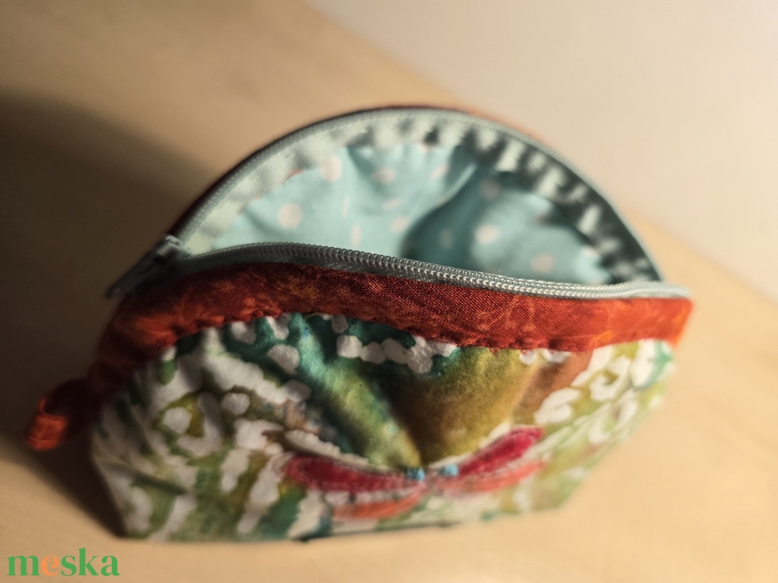 Szitakötős, batikolt mintás neszesszer - táska & tok - neszesszer - Meska.hu